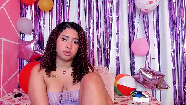 JessyZoe online show from July 25, 2026, 5:41 pm