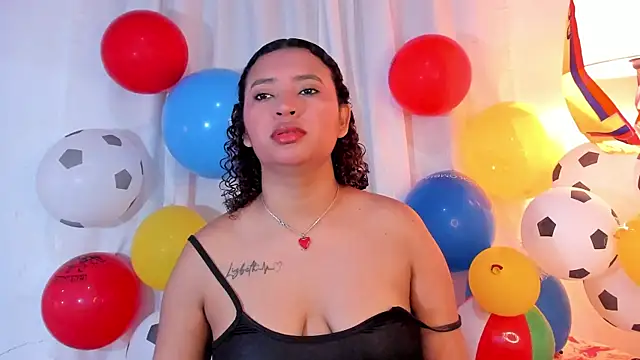 JessyZoe online show from June 25, 2026, 2:33 pm