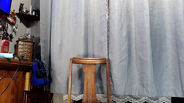 Genevieve143 online show from February 22, 2026, 2:25 am