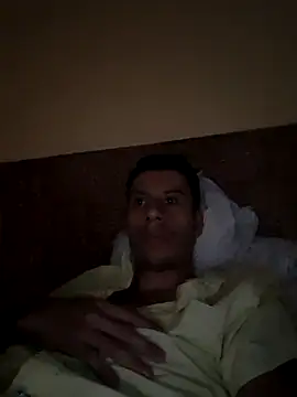 josehot151515 online show from December 22, 2024, 7:11 am