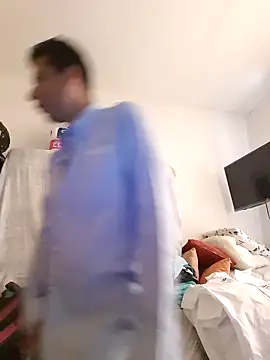 josehot151515 online show from September 30, 2025, 4:13 pm