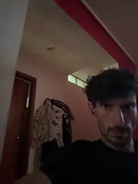 nicolaaaaas online show from February 8, 2026, 12:47 pm