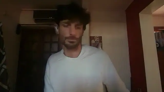 nicolaaaaas online show from February 16, 2026, 10:47 am