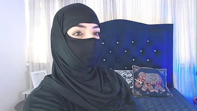 Uzra hayed online show from October 31, 2025, 12:35 pm