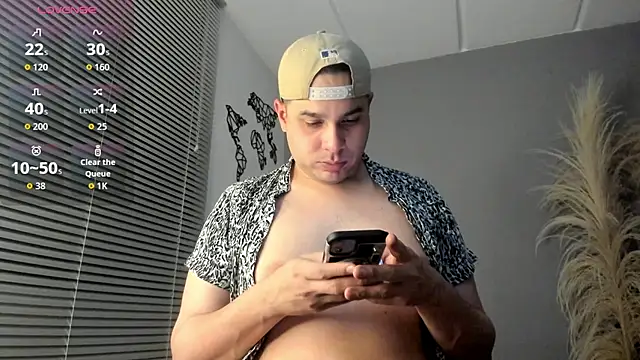 Latin boy surprisee online show from December 1, 2025, 11:38 pm