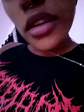 VictoireFeller online show from October 13, 2025, 4:36 am