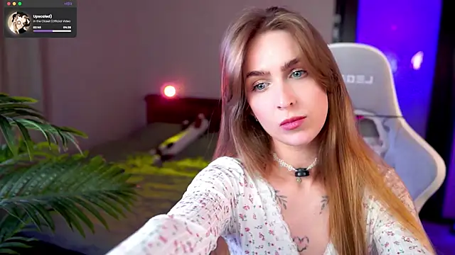 Snapshot of Kamila_icee chatting on July 5, 2026, 8:48 pm Kamila icee online show from July 5, 2026, 8:48 pm