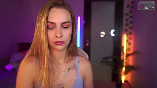 Kamila icee online show from September 27, 2025, 7:42 pm