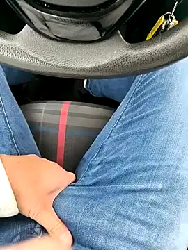 onbifeet online show from February 19, 2025, 9:17 am