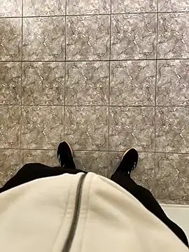 Snapshot of onbifeet chatting on February 15, 2026, 11:42 am onbifeet online show from February 15, 2026, 11:42 am