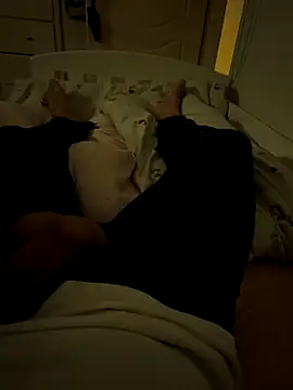 onbifeet online show from March 13, 2025, 9:26 pm