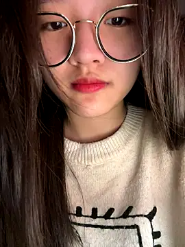 Krixxi22 online show from November 22, 2025, 2:16 pm