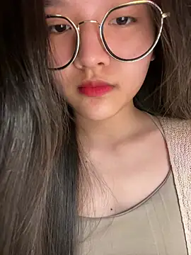 Krixxi22 online show from March 24, 2026, 4:07 pm