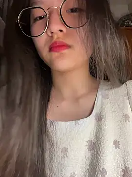 Krixxi22 online show from March 2, 2026, 2:13 pm