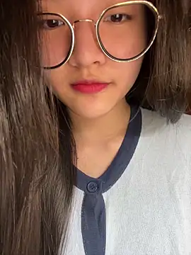 Krixxi22 online show from March 23, 2026, 5:24 pm