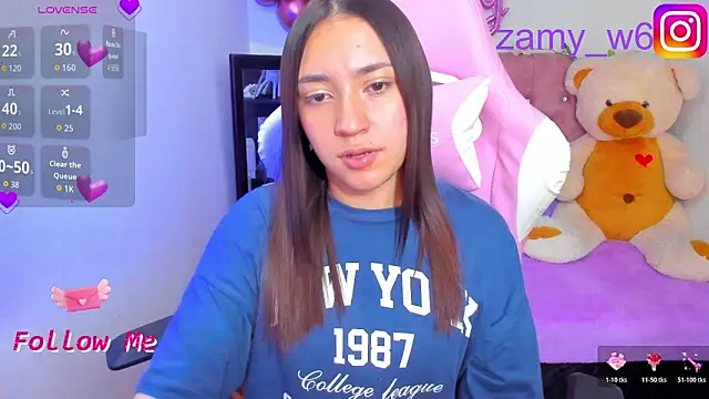 karla cute01 online show from October 24, 2025, 10:31 pm