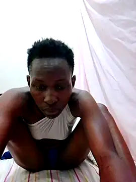 LOVELY-2BERRY online show from February 7, 2025, 6:24 pm