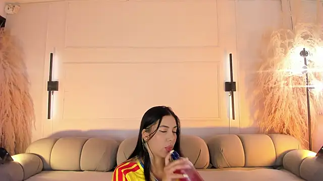 AliceHanz online show from July 8, 2026, 4:24 am