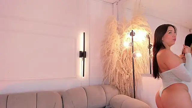 Snapshot of AliceHanz chatting on March 19, 2026, 11:38 pm AliceHanz online show from March 19, 2026, 11:38 pm