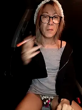 Timide girl2 online show from December 17, 2025, 5:12 am