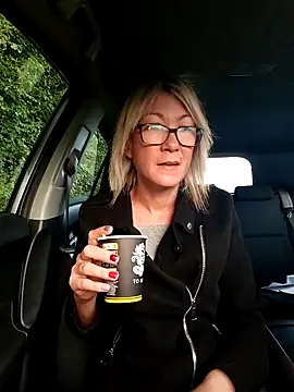 Timide girl2 online show from September 23, 2025, 6:09 am