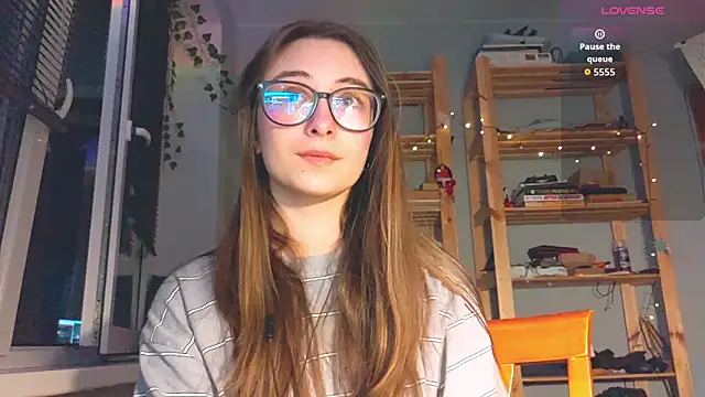 Snapshot of monlight__dana chatting on March 9, 2026, 5:16 pm monlight dana online show from March 9, 2026, 5:16 pm