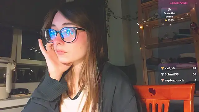 Snapshot of monlight__dana chatting on February 15, 2026, 7:02 pm monlight dana online show from February 15, 2026, 7:02 pm