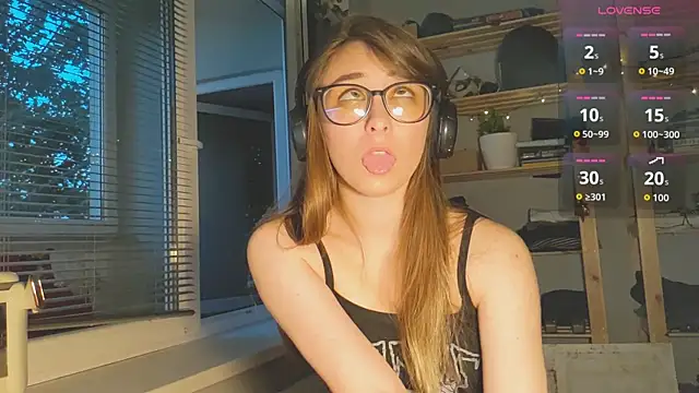 monlight  dana online show from September 20, 2025, 4:56 pm