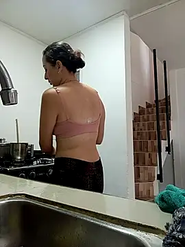 anita15love online show from April 3, 2026, 2:23 pm