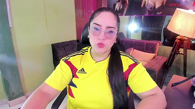 Sofiia davis23 online show from June 17, 2026, 2:49 pm