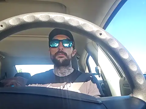 hungandtatted666 online show from October 11, 2025, 7:04 pm