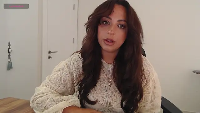  Just a queen 3 online show from June 29, 2026, 9:05 am