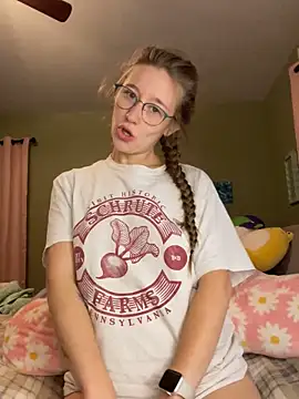 sage  marie online show from September 17, 2025, 10:50 am