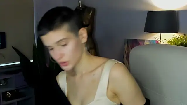 sarah perfect online show from November 4, 2025, 2:21 pm