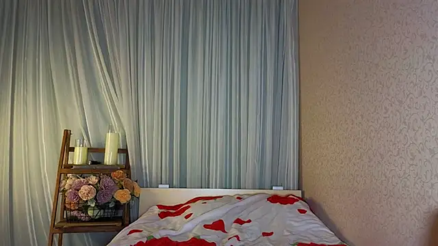 Snapshot of LillyPie8_ chatting on December 24, 2024, 11:44 pm LillyPie8 online show from December 24, 2024, 11:44 pm
