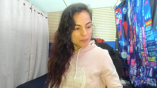 rosse 2504 online show from July 14, 2026, 12:33 pm