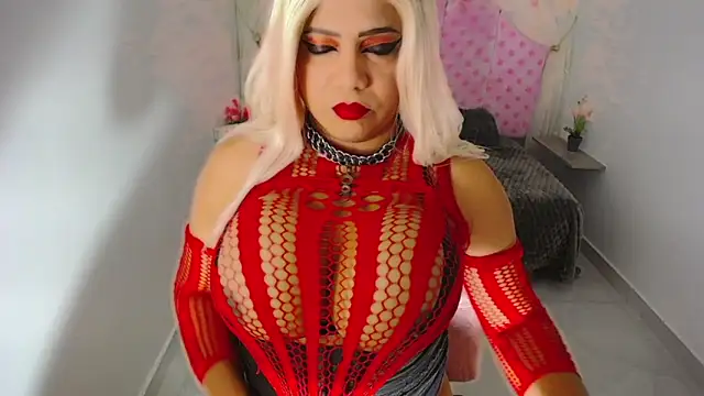 alicehugecock online show from April 26, 2026, 8:17 pm