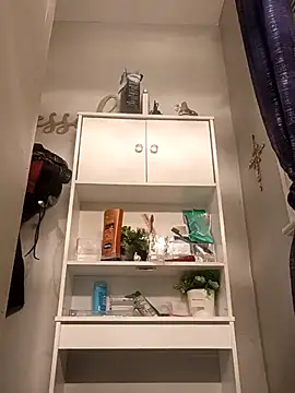 MRHANDSOME3800 online show from March 26, 2026, 1:26 am