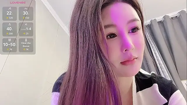 kittyrecalls online show from December 2, 2025, 3:07 am