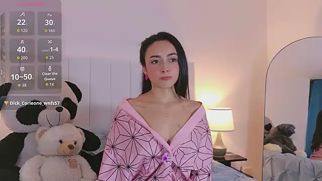 HannaClarrk  online show from April 28, 2026, 2:27 am