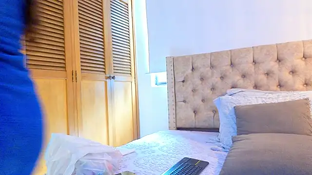 Anya Texas online show from April 30, 2026, 8:16 pm