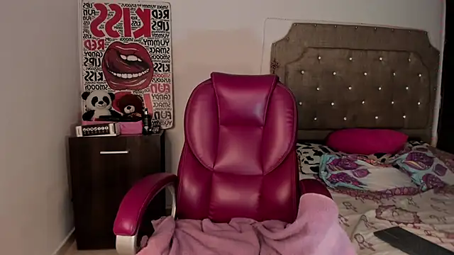 tattys sexy online show from February 26, 2025, 5:13 am