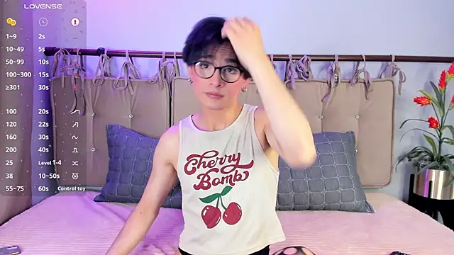 Snapshot of cherryy_boy chatting on July 18, 2026, 8:50 pm cherryy boy online show from July 18, 2026, 8:50 pm