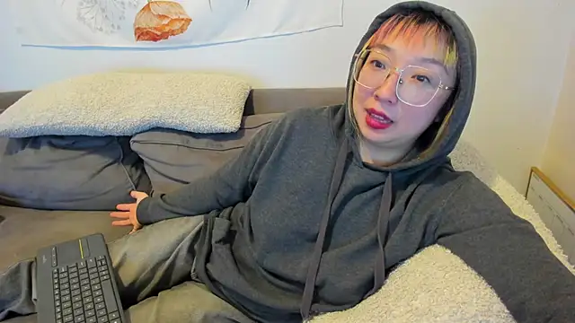 luxgray online show from January 31, 2025, 1:33 am