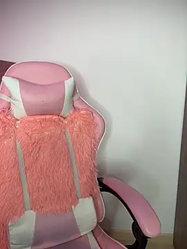 YovngBaby online show from October 24, 2025, 11:48 pm