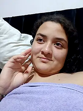 Liancy online show from October 31, 2025, 8:38 pm