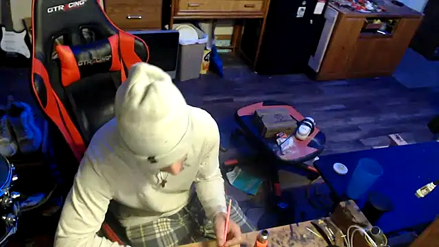 tongueispowerr6d9 online show from April 21, 2026, 6:42 am