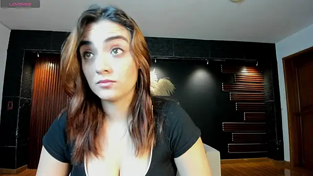 IsabellaaJoness online show from October 1, 2025, 1:59 pm