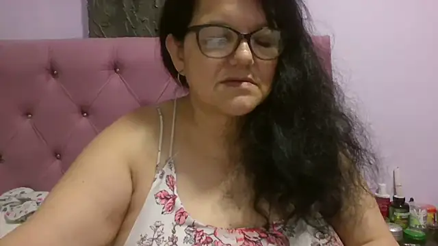 kassandra02 online show from June 18, 2026, 3:05 am