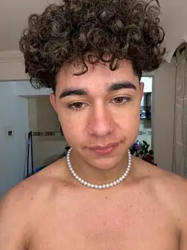 DavidfullOFlove online show from February 5, 2026, 1:34 am